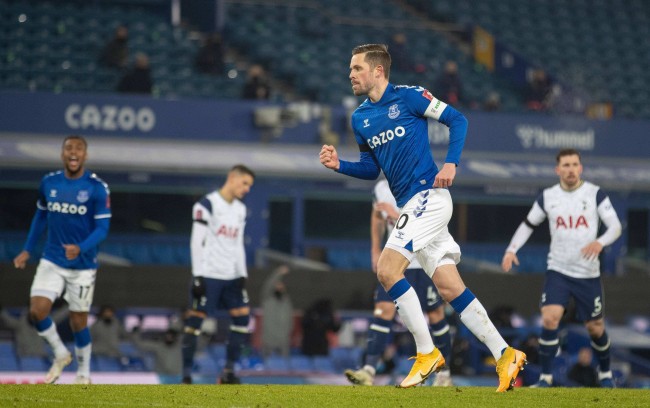 他们在进攻 他们在进攻